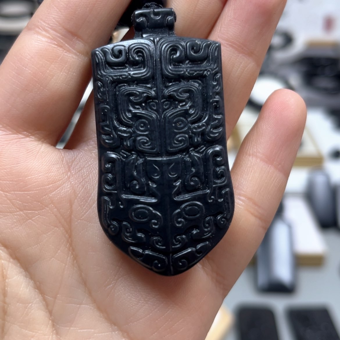 【闪购商品】和田玉（墨玉）盾牌福利44克左右未镶嵌