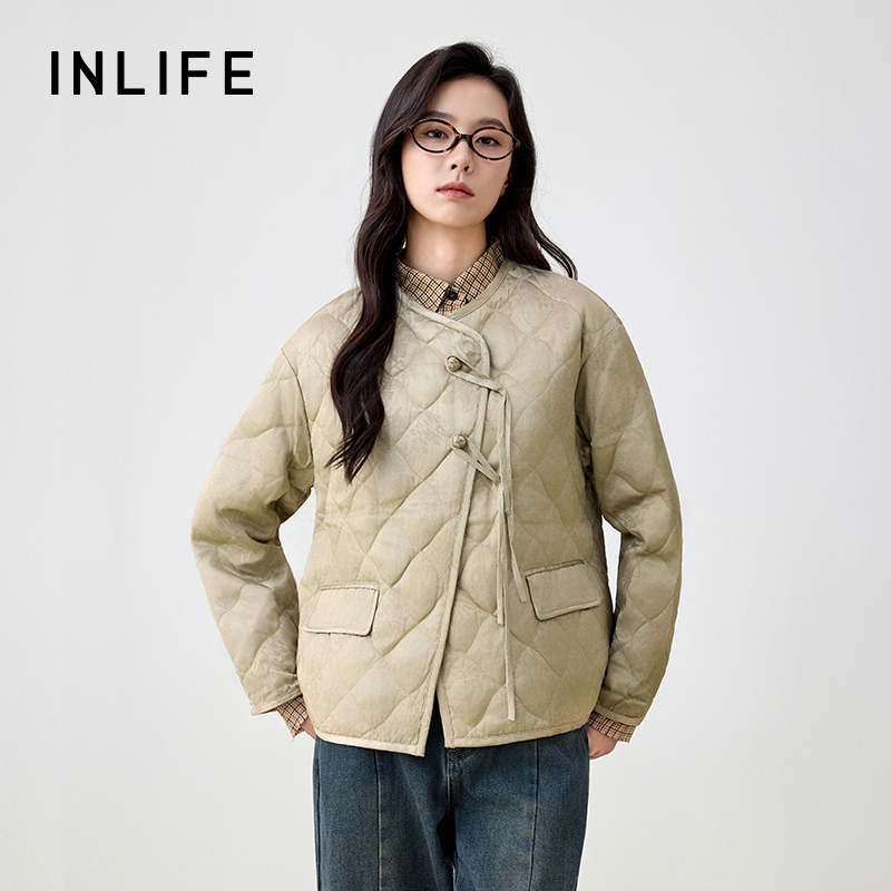 伊纳芙新中式盘扣女冬季新款高级轻薄保暖圆领外套D49AY9111