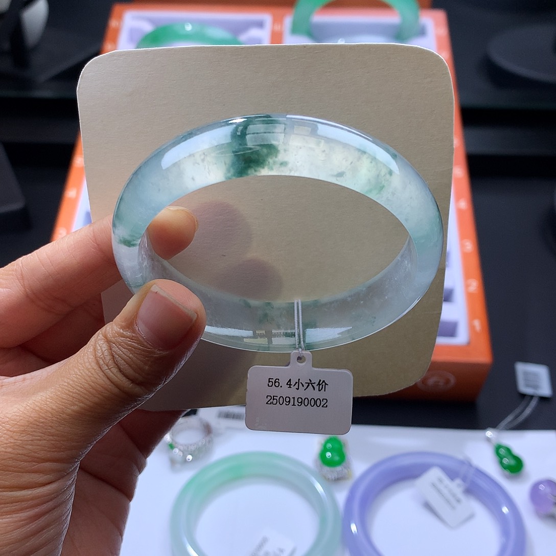 未镶嵌手镯翡翠冰玻飘花