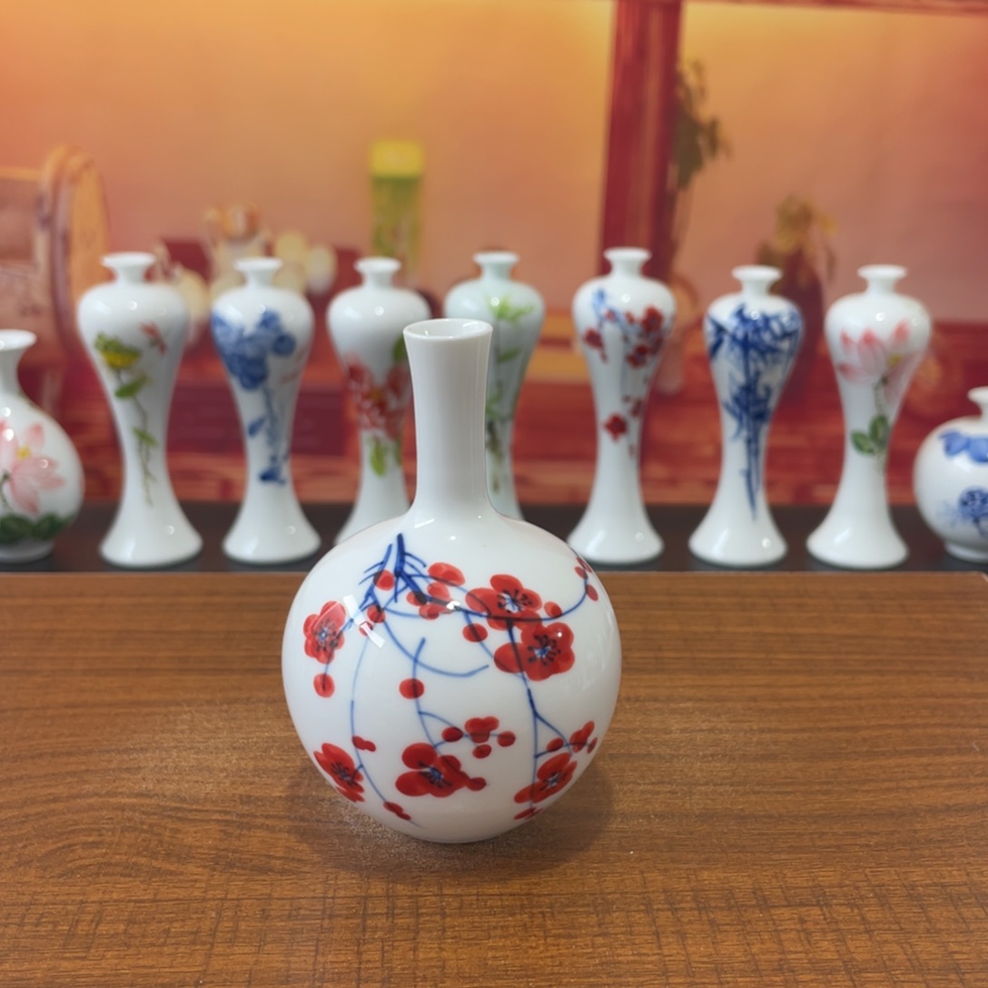 陶瓷景德镇小花瓶等着你