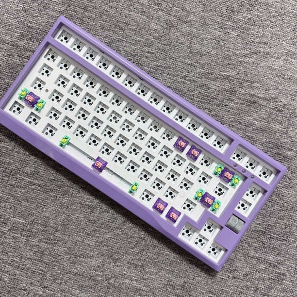 准新品  全新AK86机械键盘87键套件，紫色外壳搭配全彩RGB氛围灯