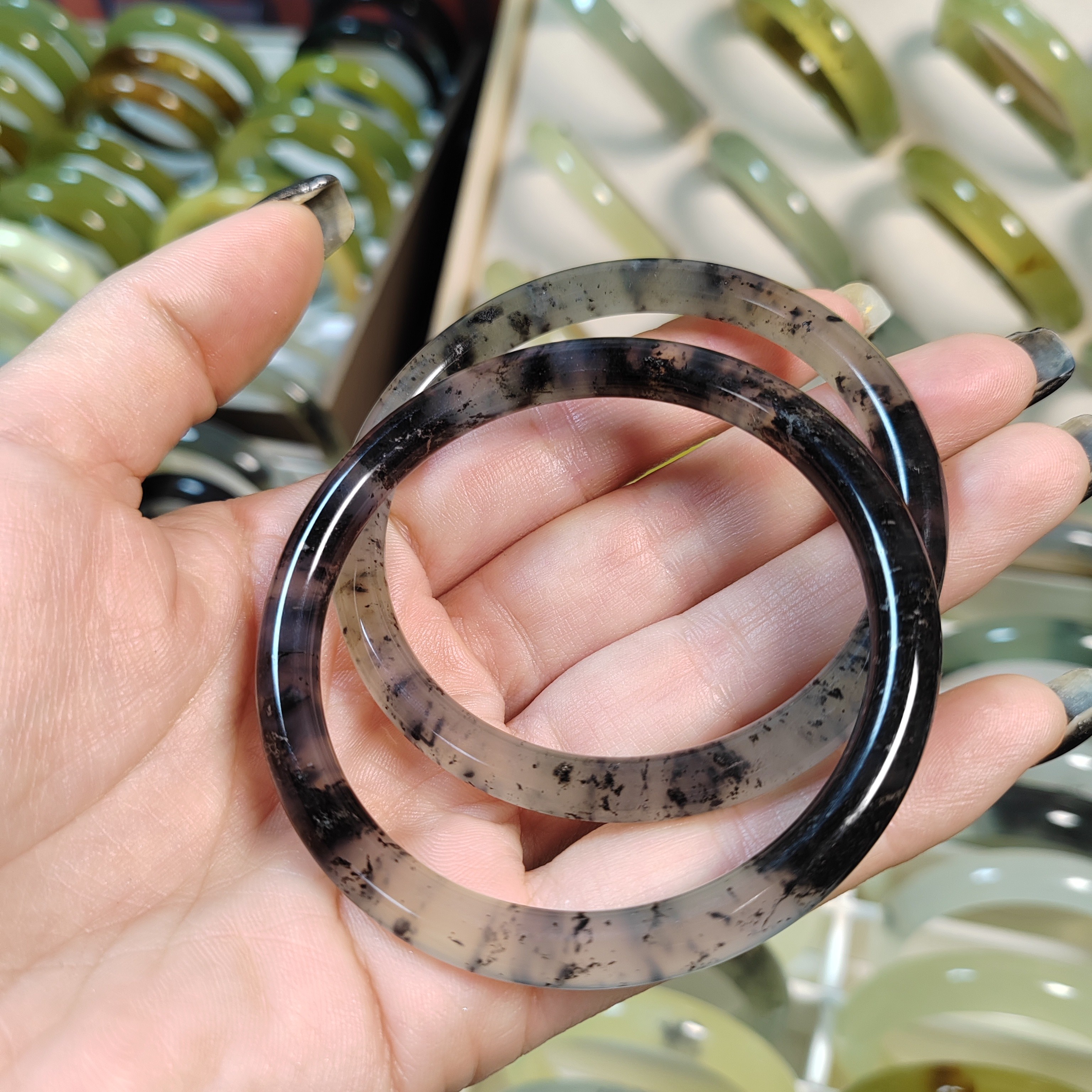 岫玉冰底水墨叮当手镯