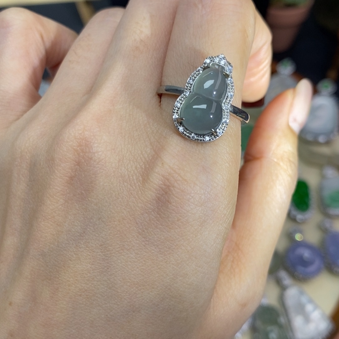 翡翠颈饰银S925镶嵌A货翡翠