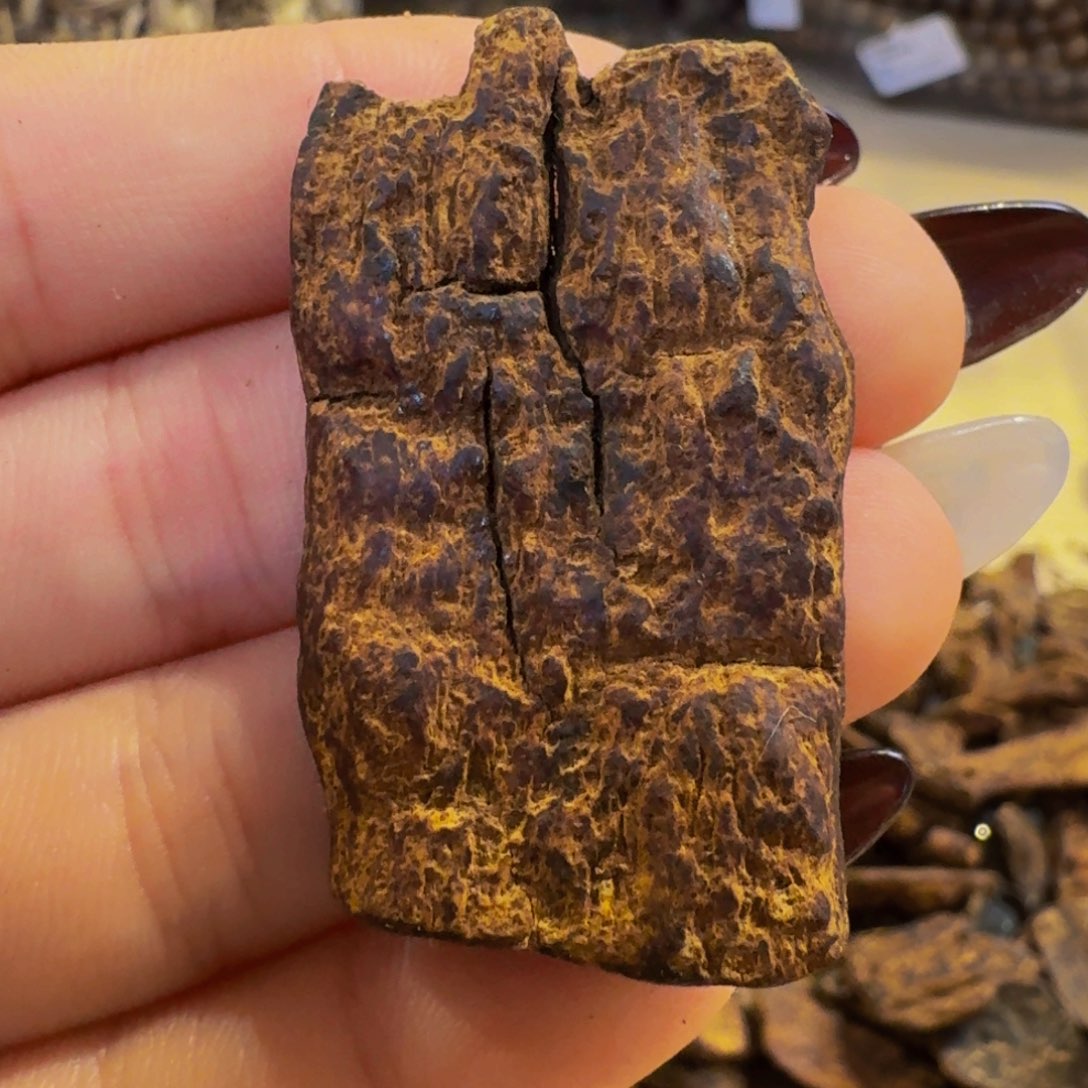 沉香吊坠越南惠安红土吊坠