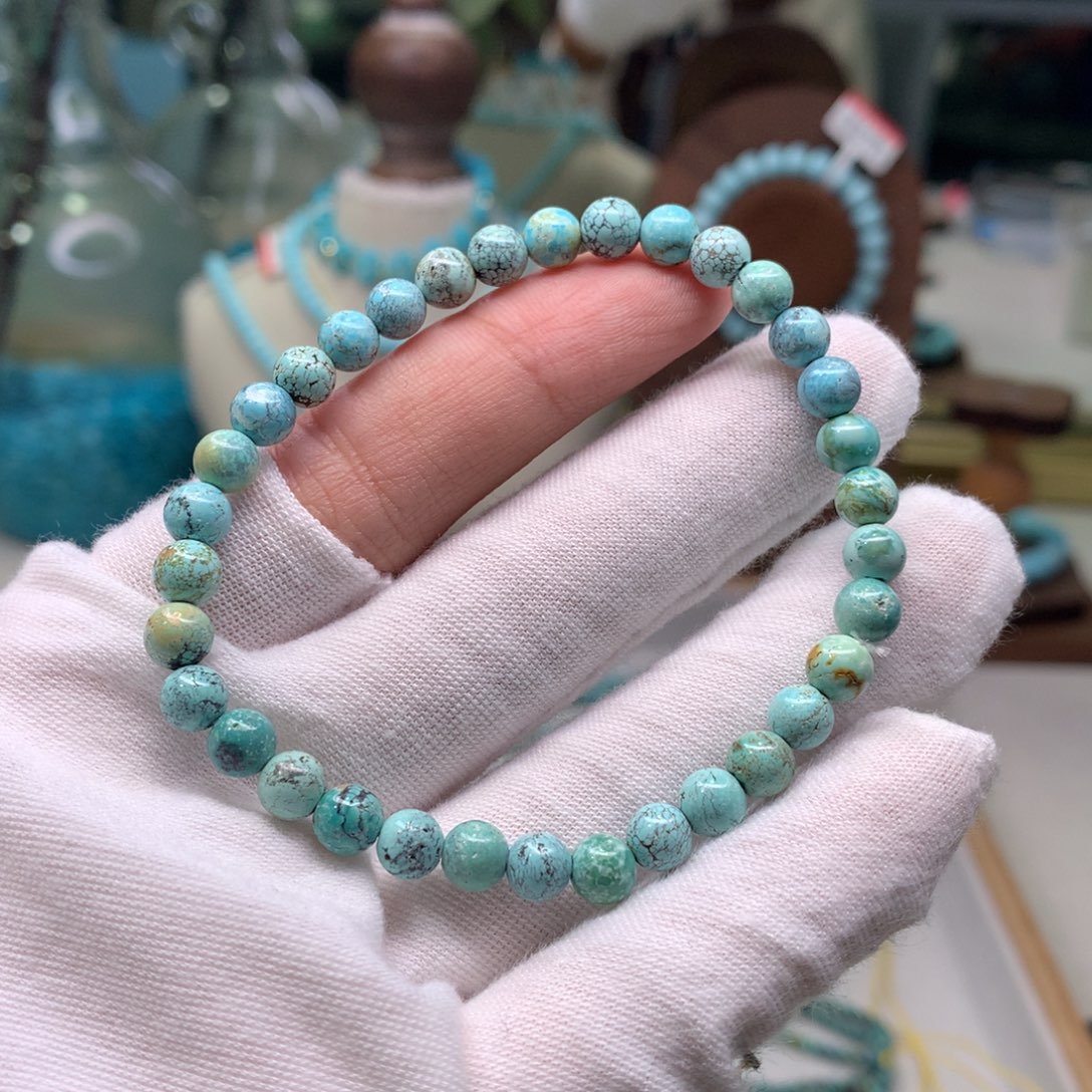 绿松石配饰未镶嵌