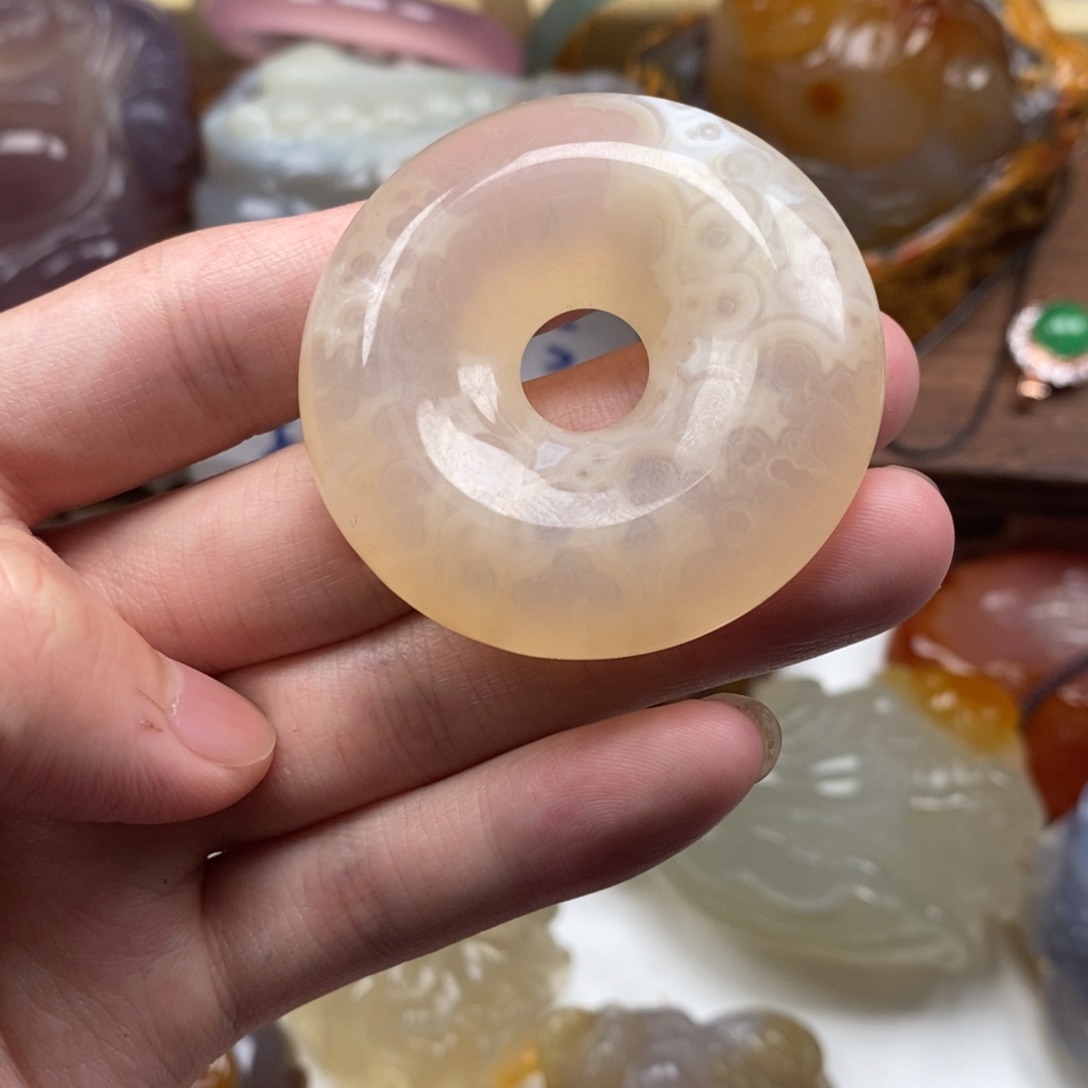 玛瑙/玉髓未镶嵌颈饰