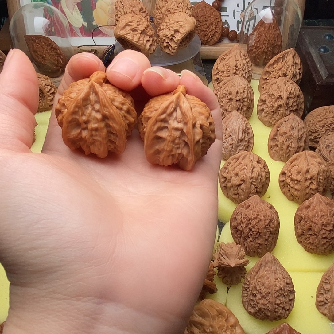 y***y文玩核桃把件盘山生命