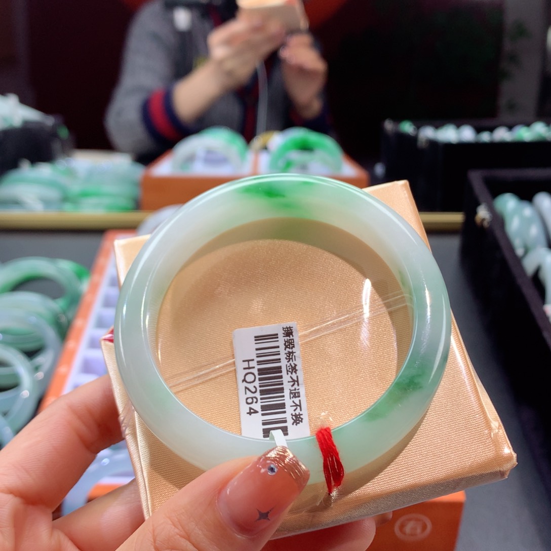 翡翠手镯未镶嵌4号