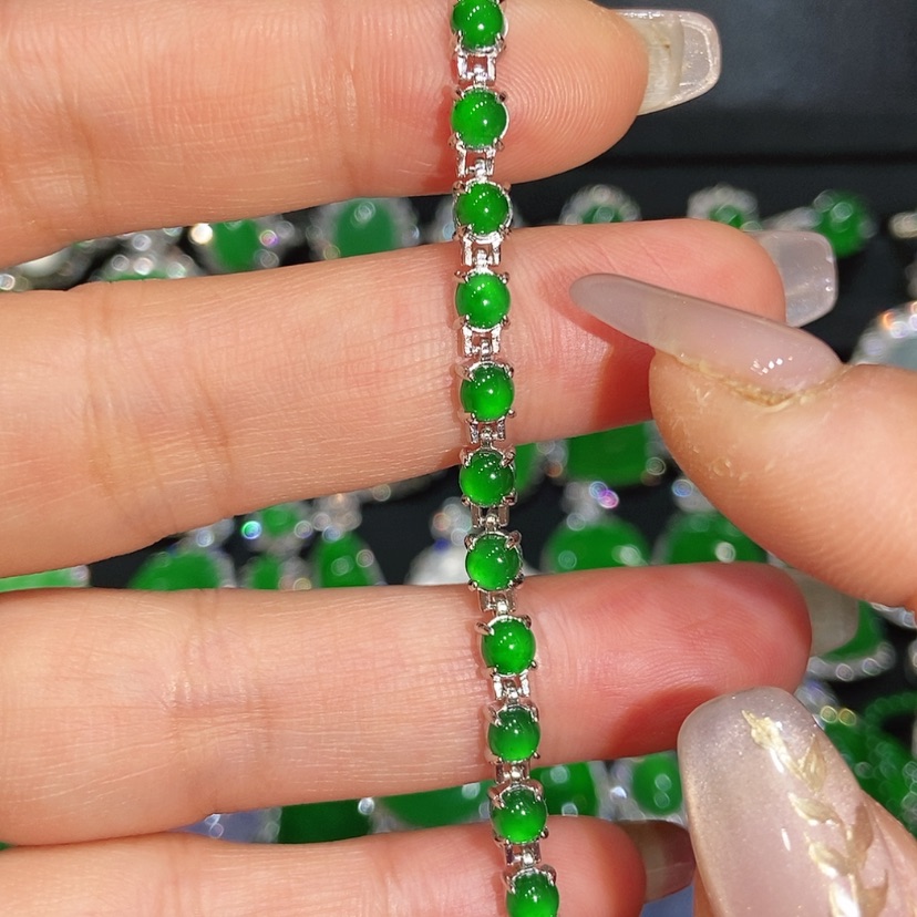 【闪购商品】翡翠手链未镶嵌天然翡翠