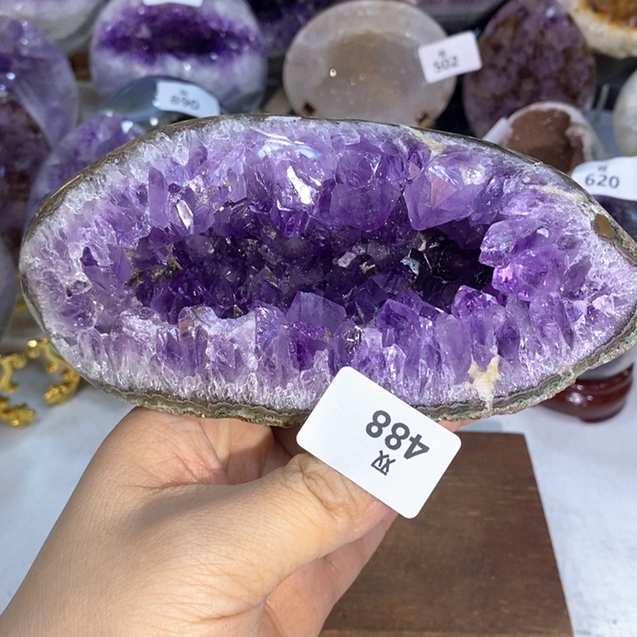 未镶嵌水晶大型摆件（非配饰）