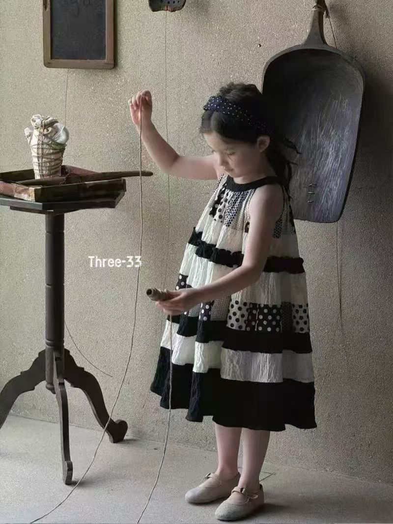 彩虹家韩系格莱穿法童装