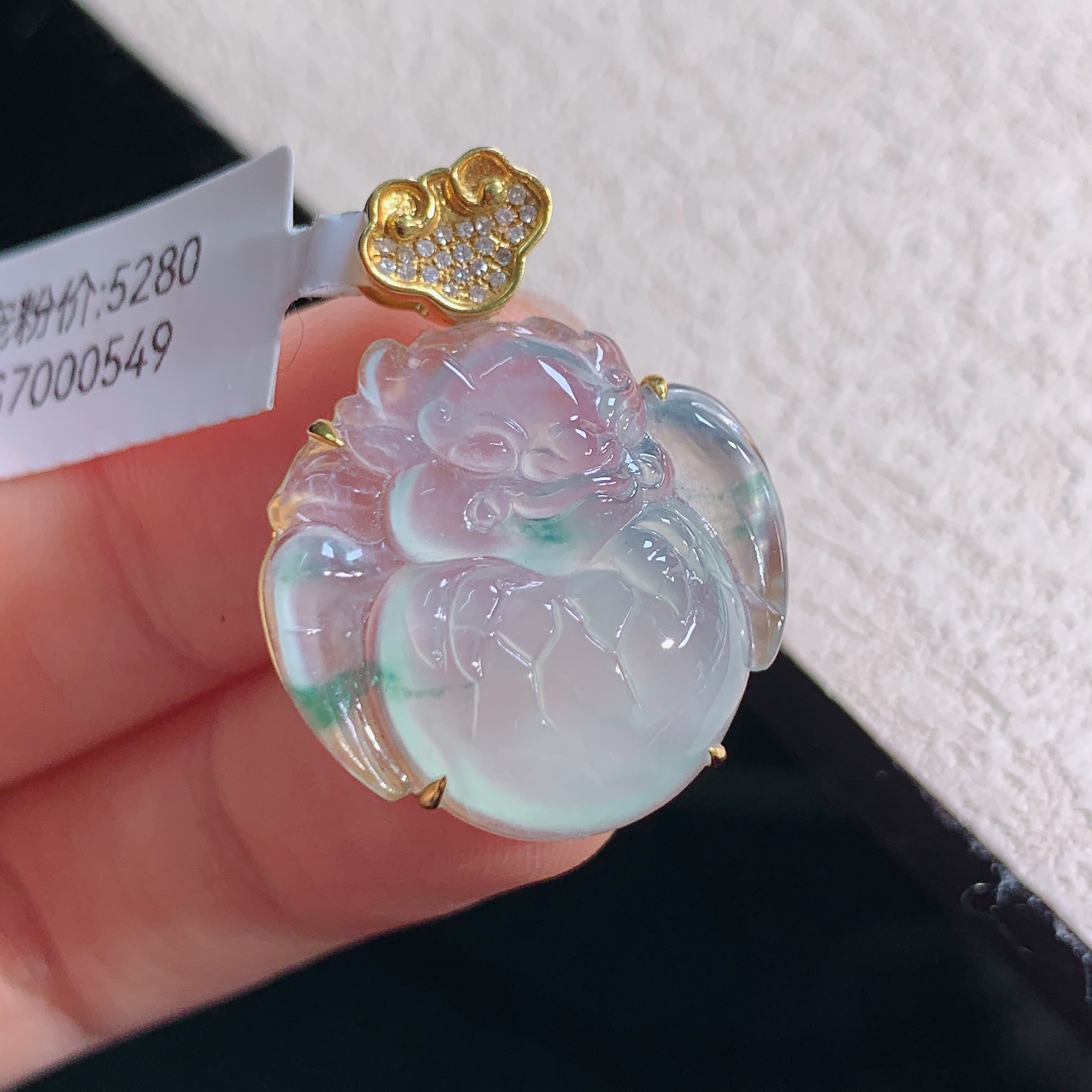 缅甸天然翡翠A货冰种龙宝宝吊坠飘花精品精美特色高品质精雕礼物