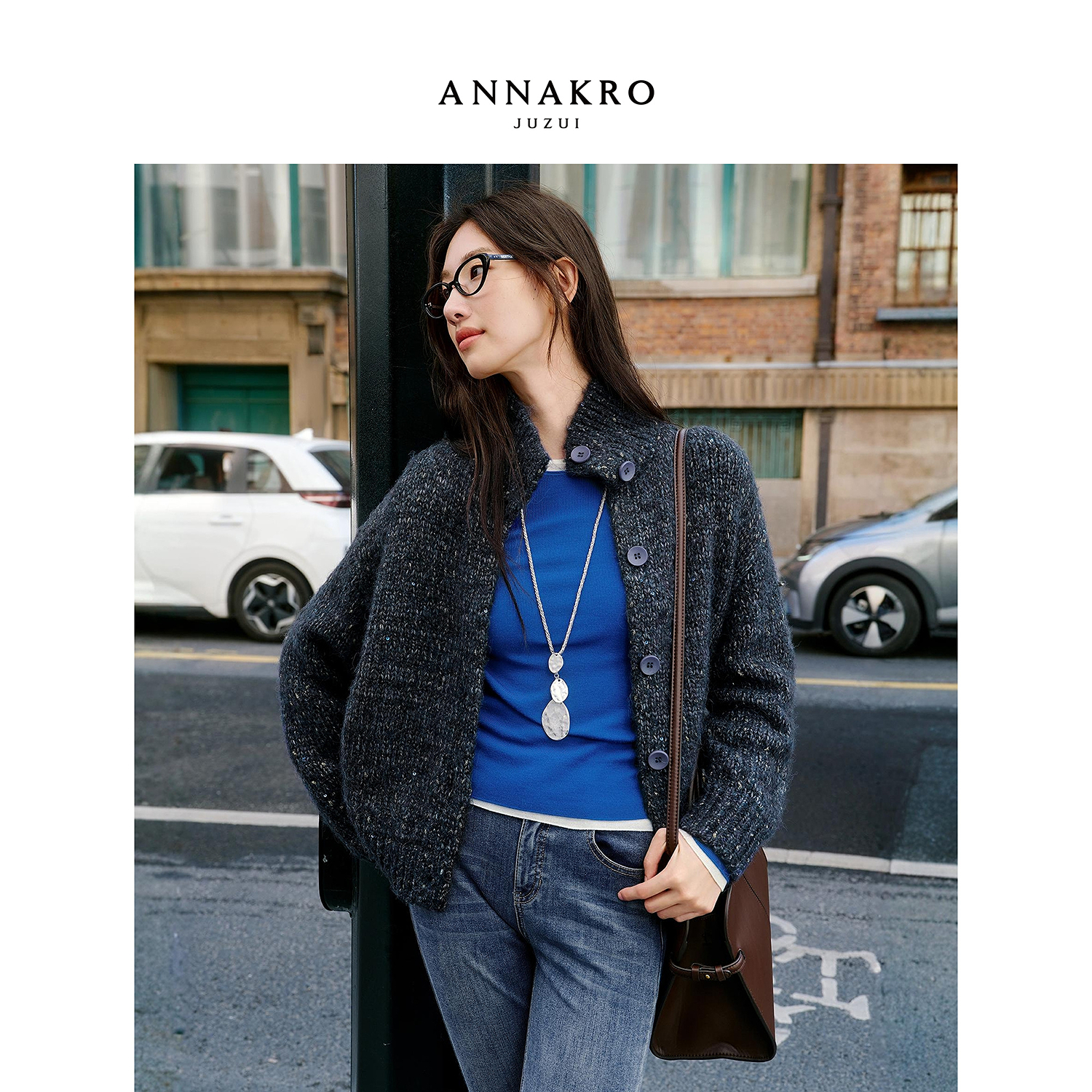 【小余专属】玖姿·安娜蔻KWFD30618立领落肩亮片针织开衫女25冬新款