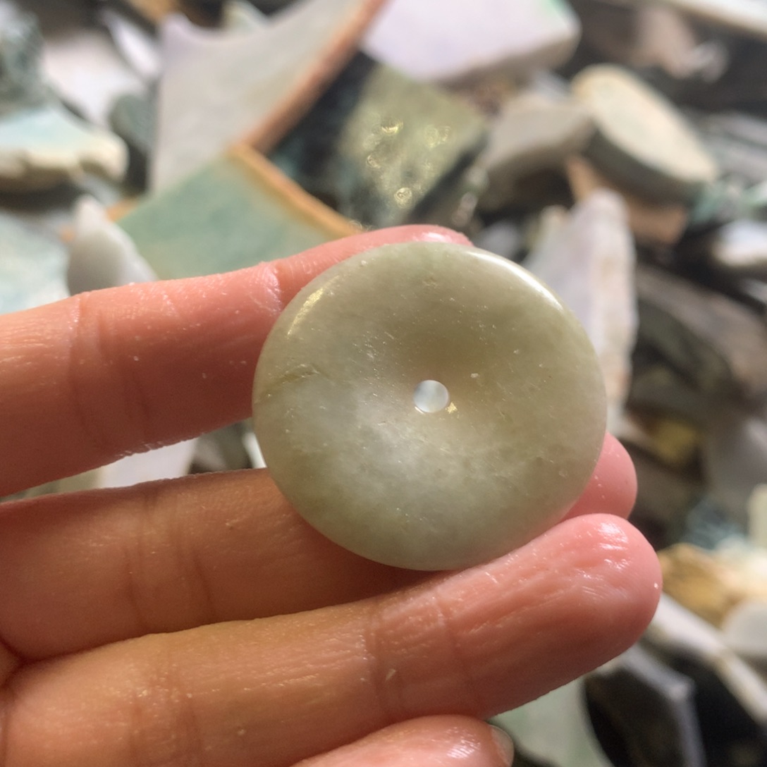 翡翠颈饰未镶嵌缅甸翡翠