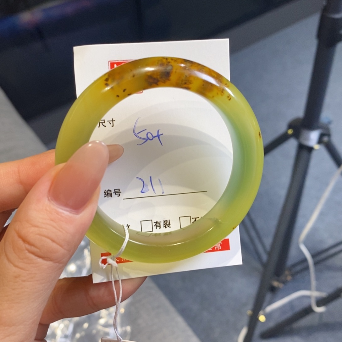 蛇纹石玉未镶嵌岫玉