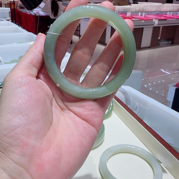 心***橙和田玉未镶嵌手镯88