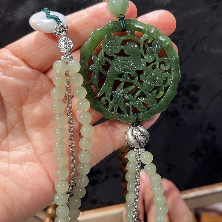 颈饰未镶嵌和田玉