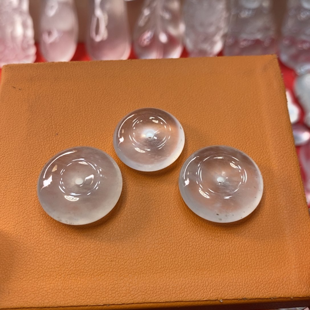 石英质玉未镶嵌吊坠