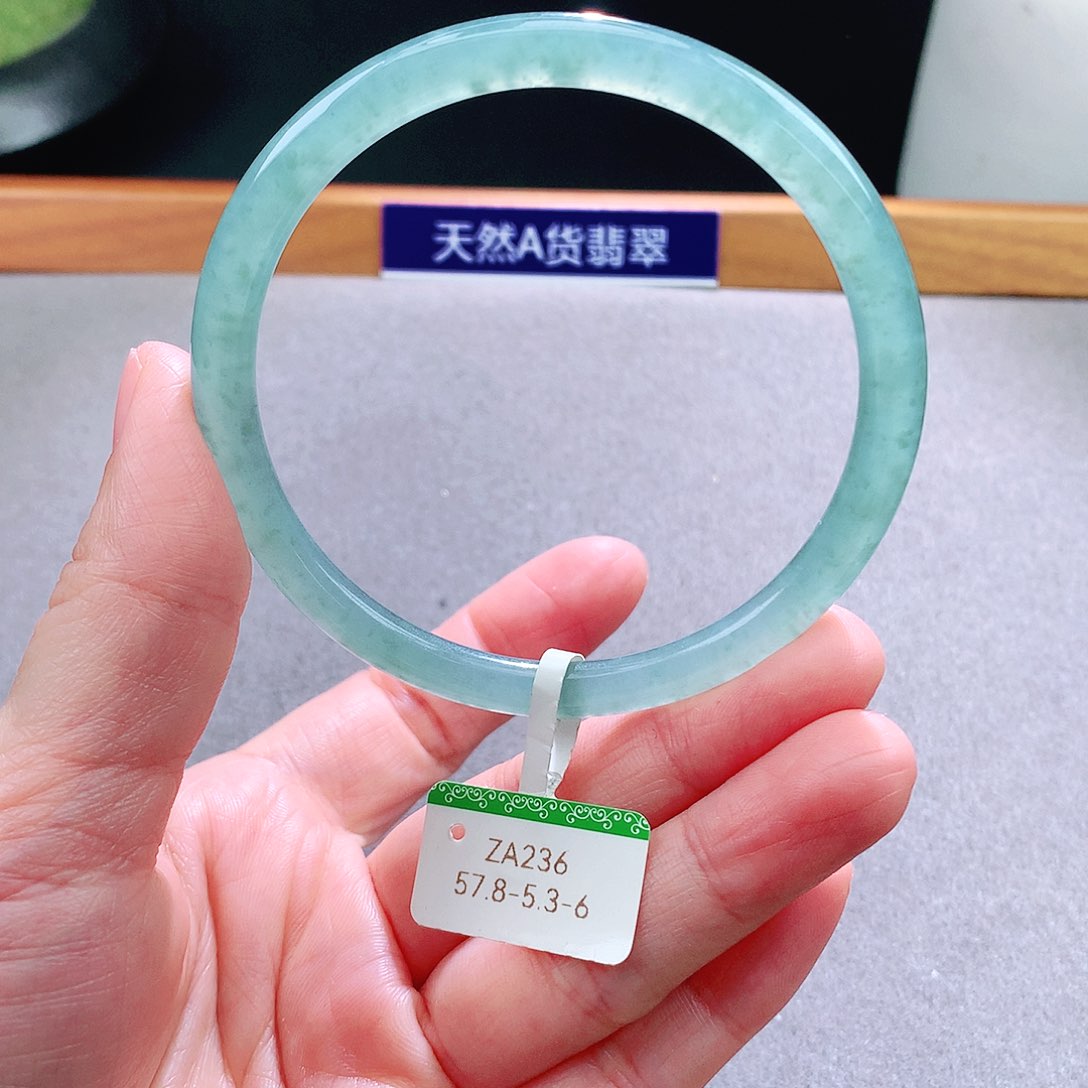 未镶嵌手镯翡翠天然翡翠手镯a货