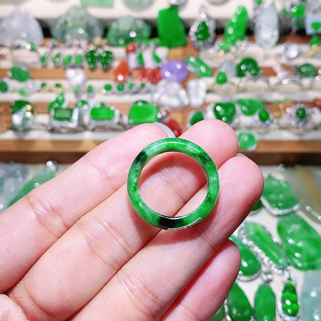 【闪购商品】翡翠挂件未镶嵌裸石