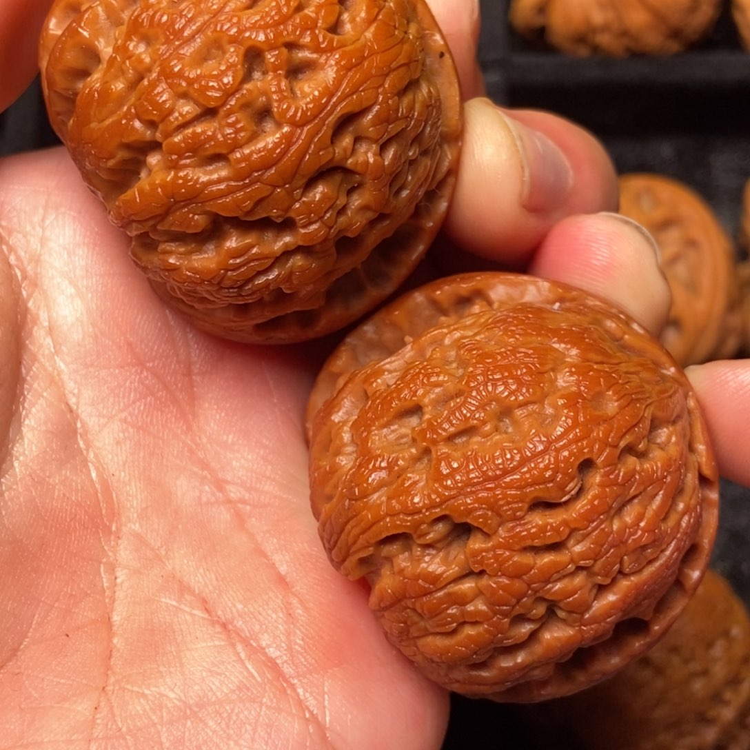 文玩核桃把件秦岭山脉核桃