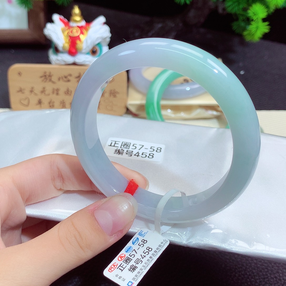 翡翠未镶嵌手镯458