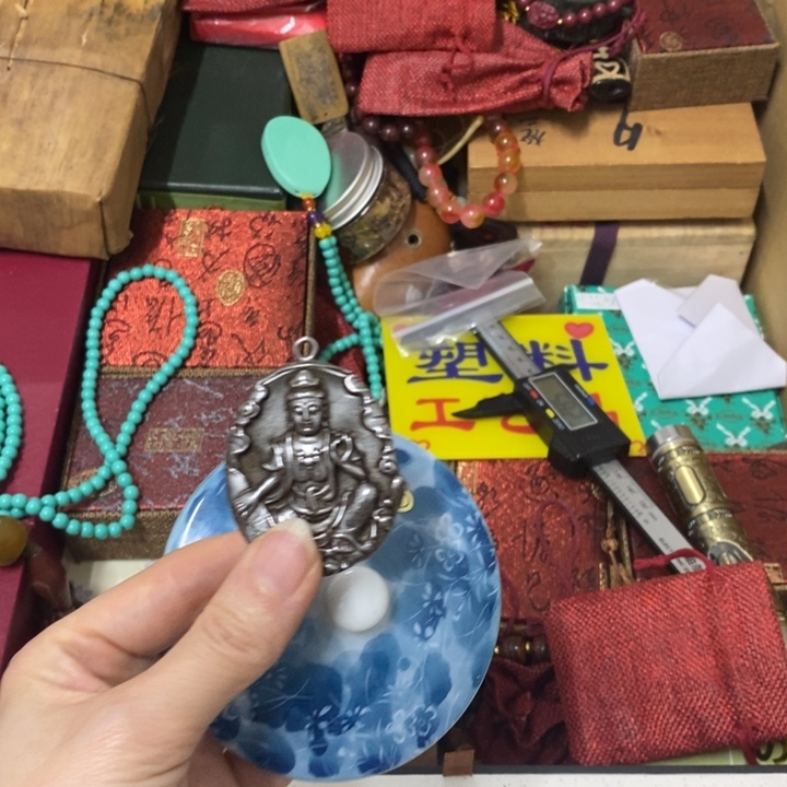 摆件中古工艺品一件