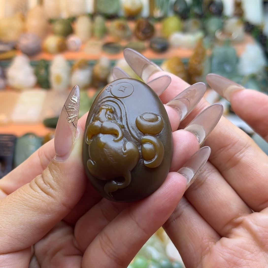 和田玉颈饰未镶嵌慢*奏