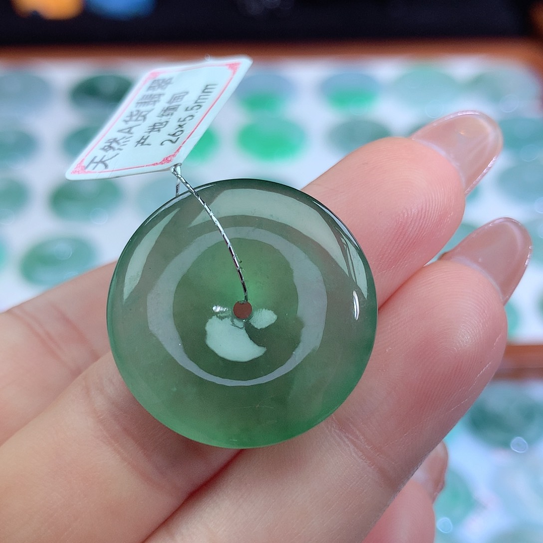 翡翠吊坠(不含链)未镶嵌