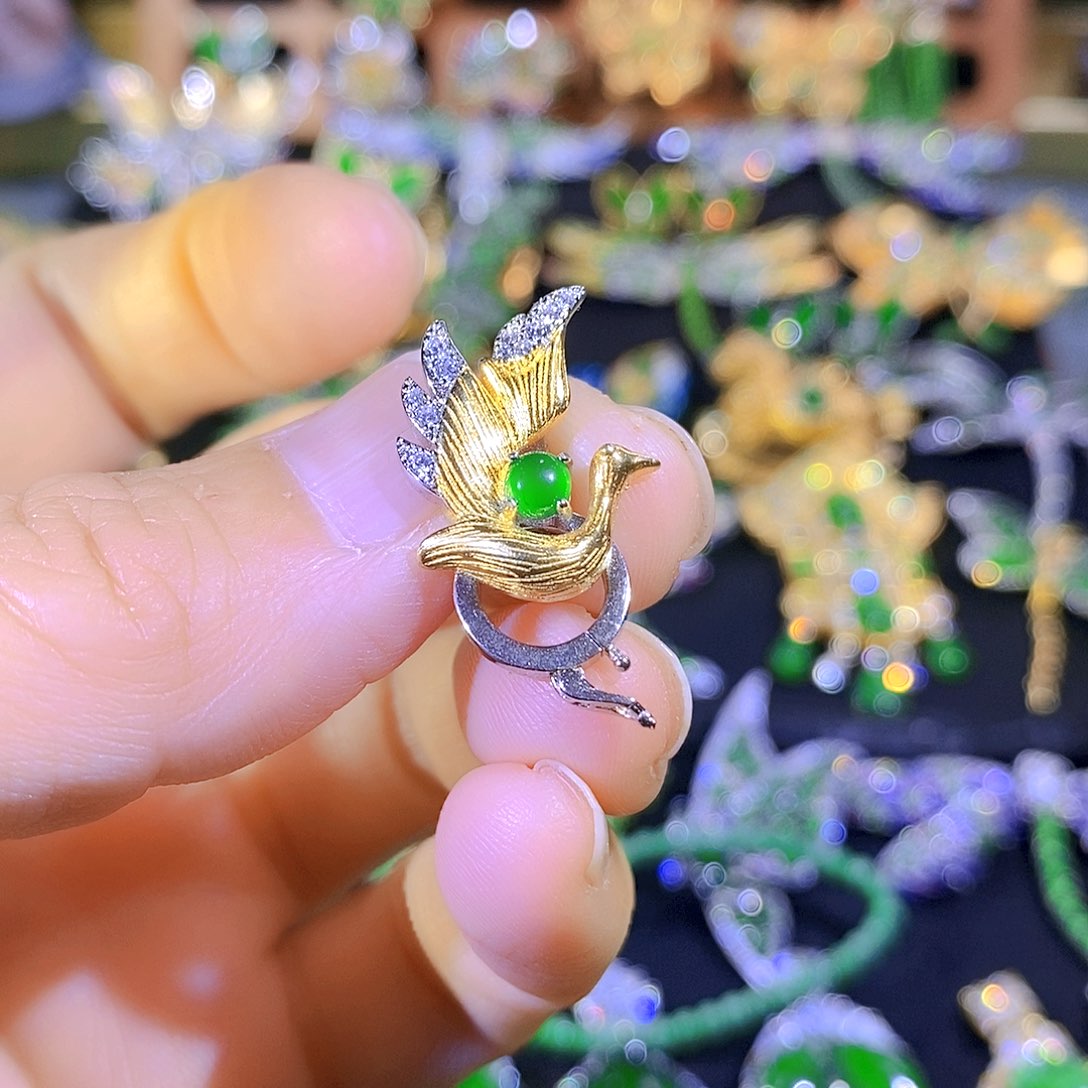 颈饰银S925镶嵌翡翠