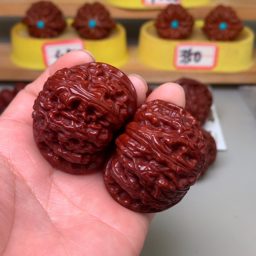 文玩核桃把件清**为白狮子