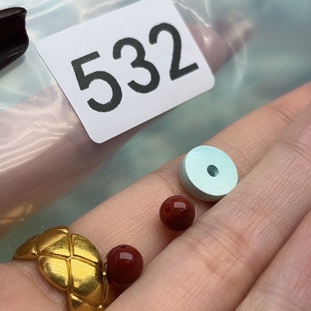 ﹏***贰南红玛瑙未镶嵌珠宝奇石