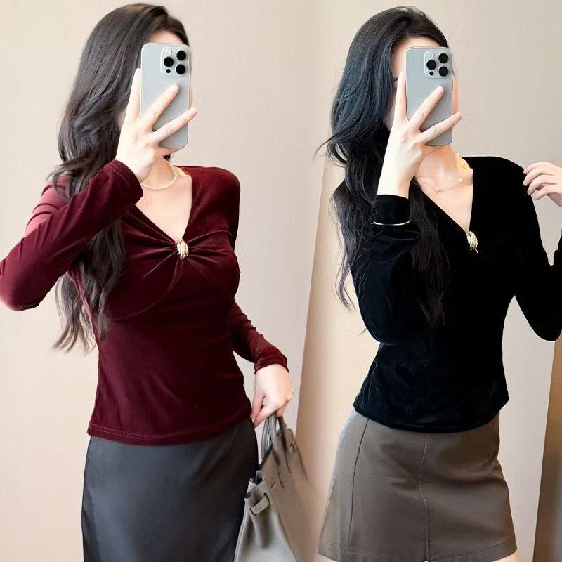 高级感新款T恤秋冬丝绒法式气质显瘦V领打底衫洋气上衣女