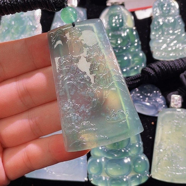 翡翠颈饰未镶嵌48，