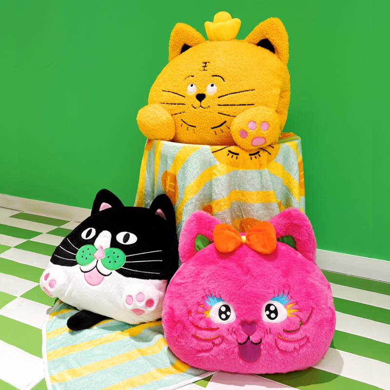 UODYCOCO有蒂棵棵猫猫抱枕被二合一办公室午睡毯靠枕两用新款抱毯