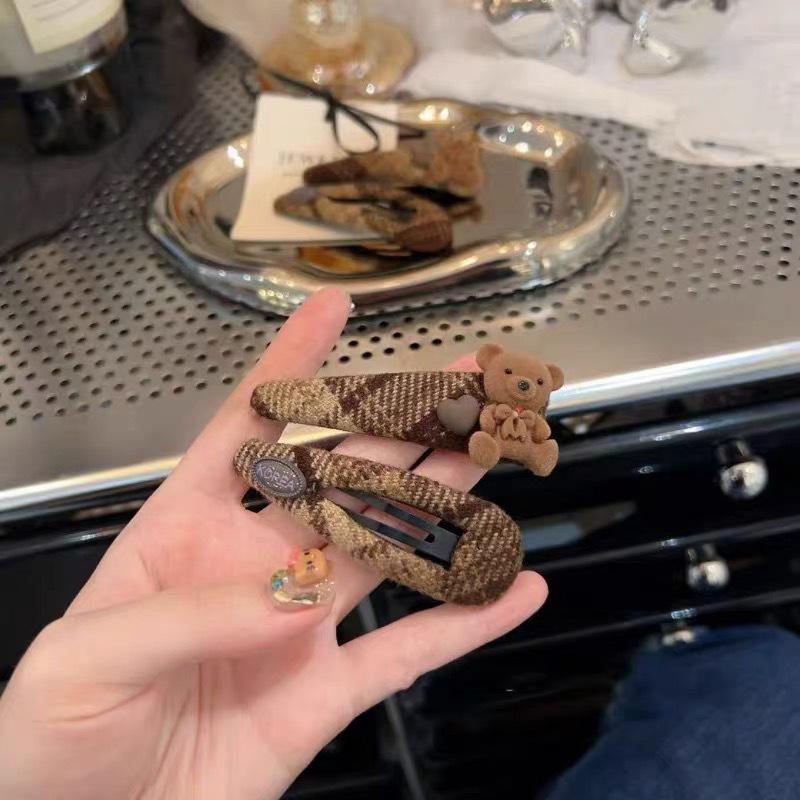 可爱韩系ins棕色小熊毛绒格纹发夹精致感刘海碎发侧边夹发饰发卡