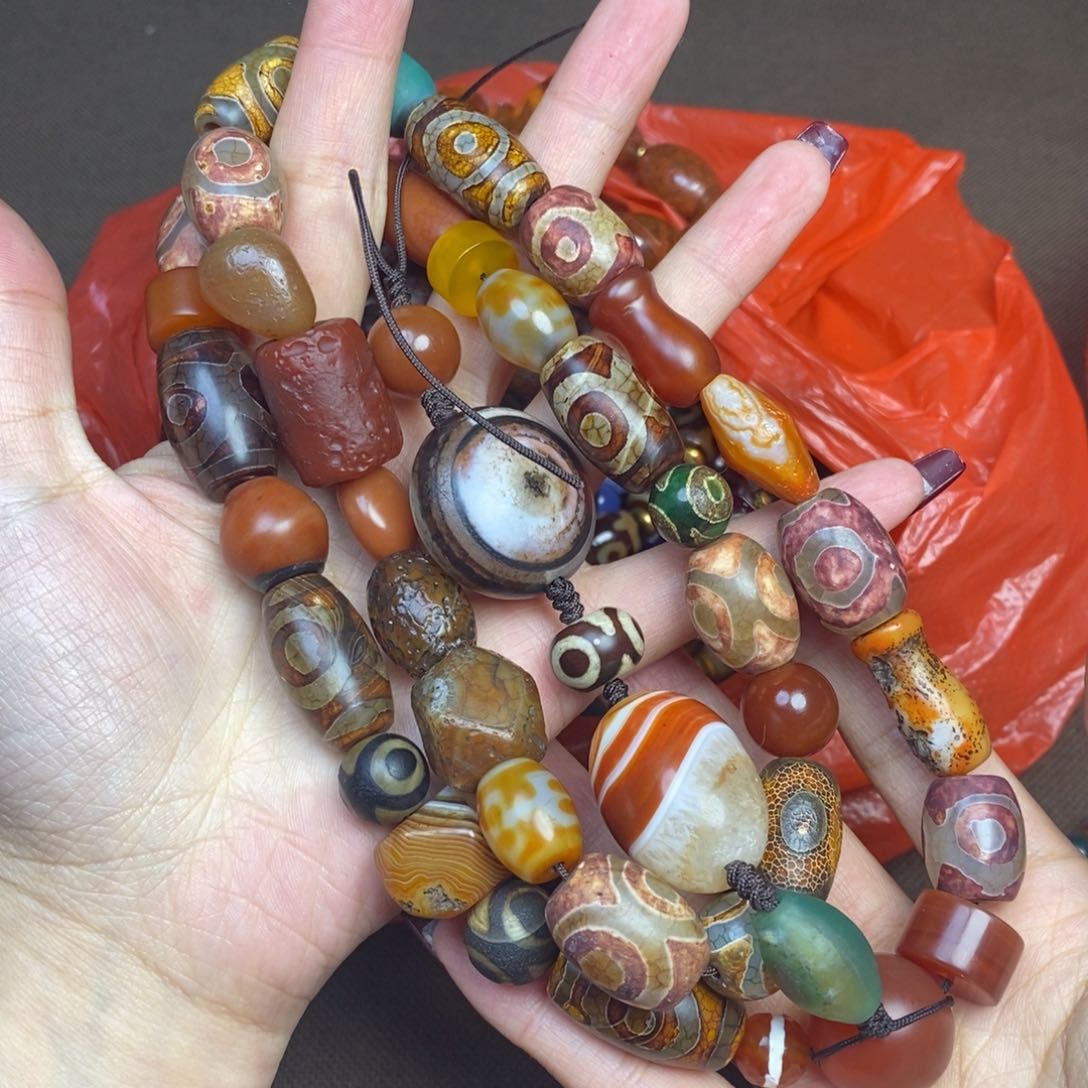 玛瑙/玉髓颈饰未镶嵌