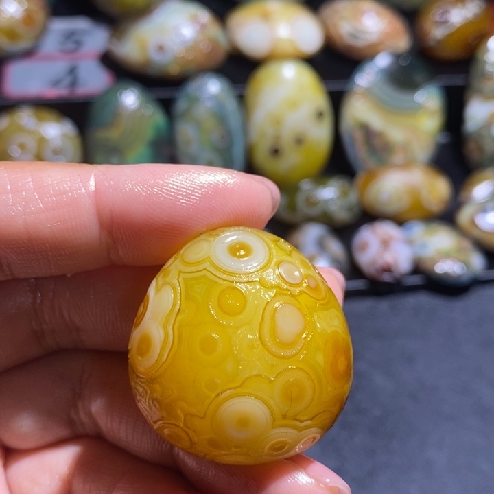 玛瑙/玉髓未镶嵌吊坠(不含链)200