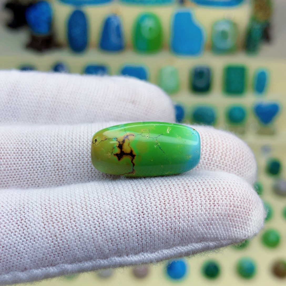 绿松石绿松石未镶嵌