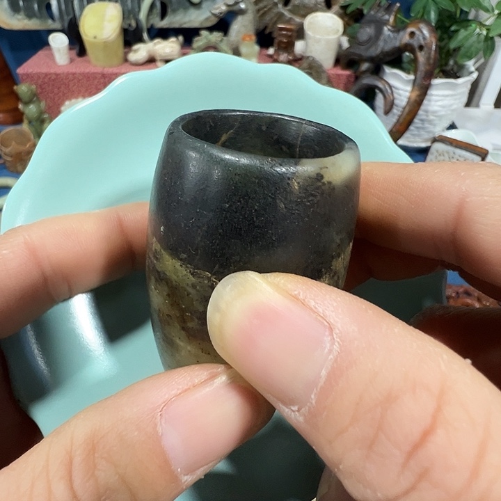 透闪石质玉未镶嵌挂件