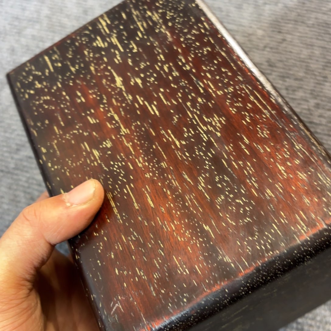 木小叶紫檀独板收纳盒