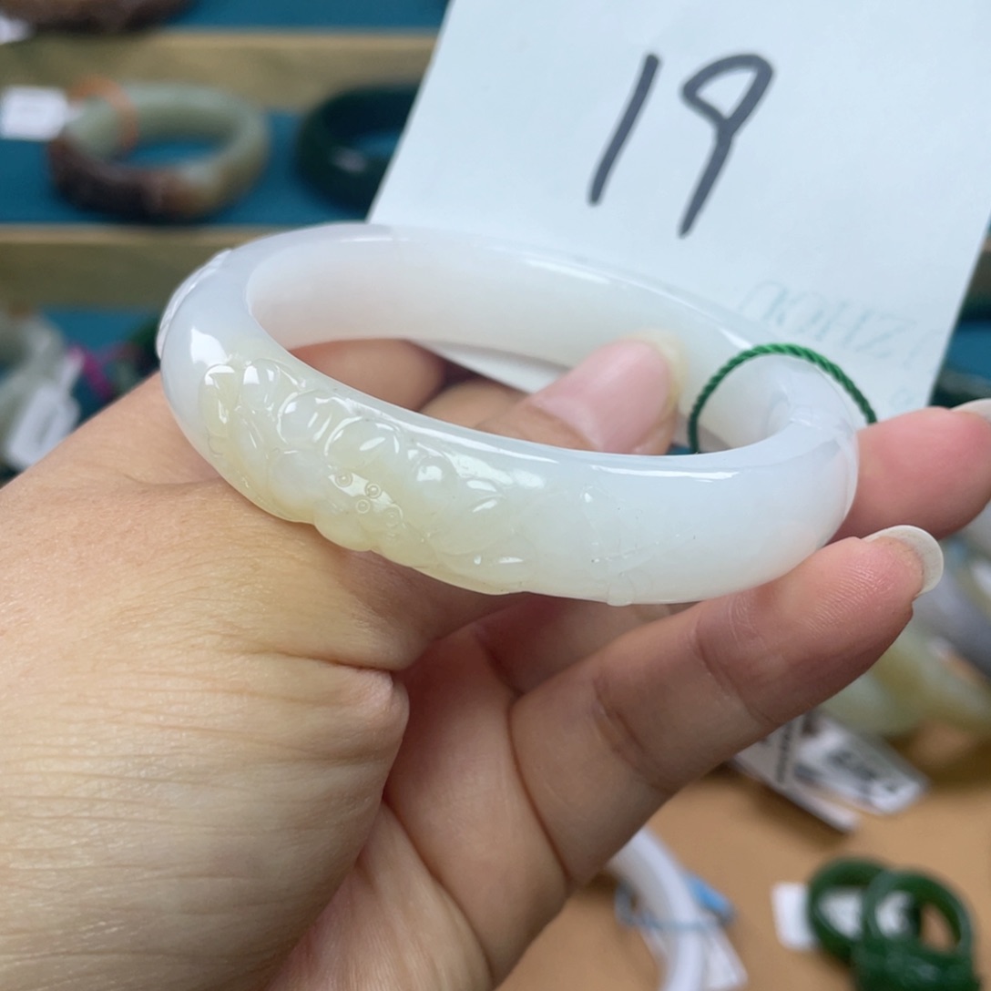 未镶嵌手镯和田玉圈口54