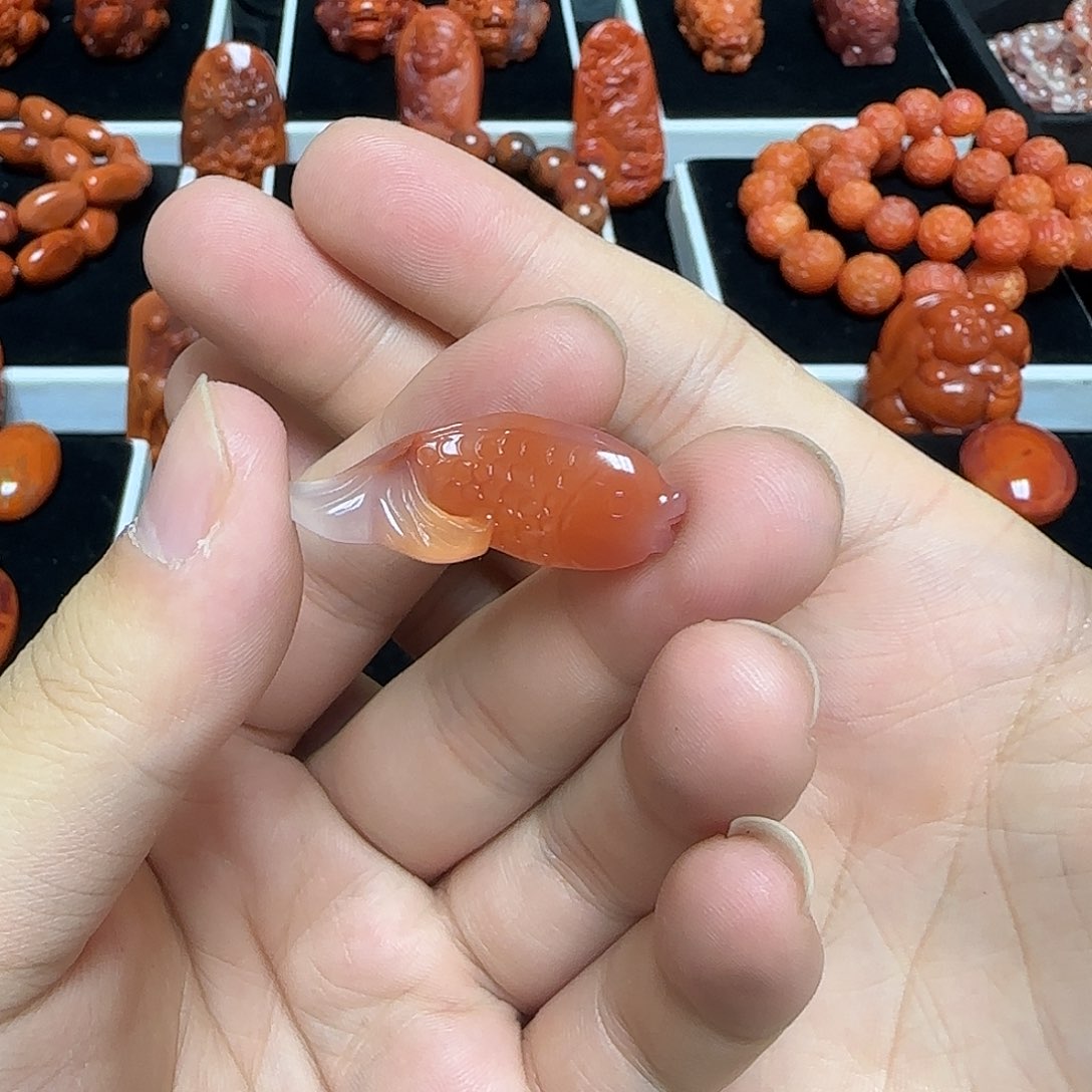 南红玛瑙未镶嵌颈饰