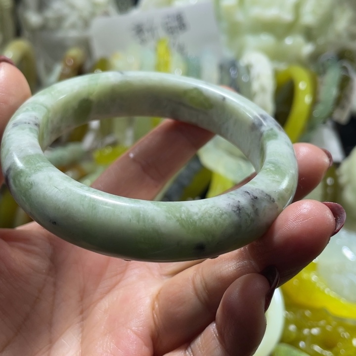 岫玉未镶嵌手镯60.61