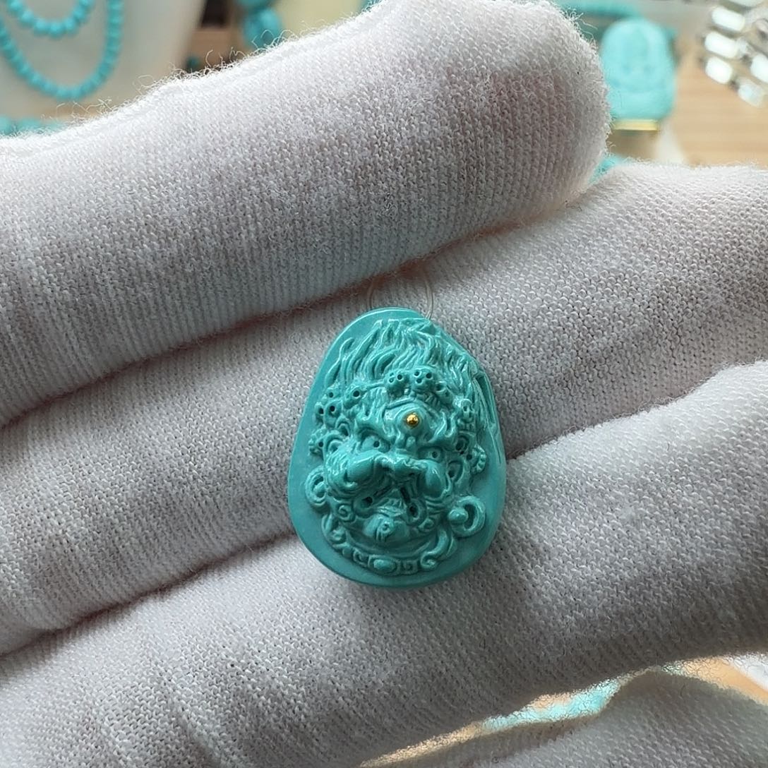 绿松石未镶嵌珠宝奇石