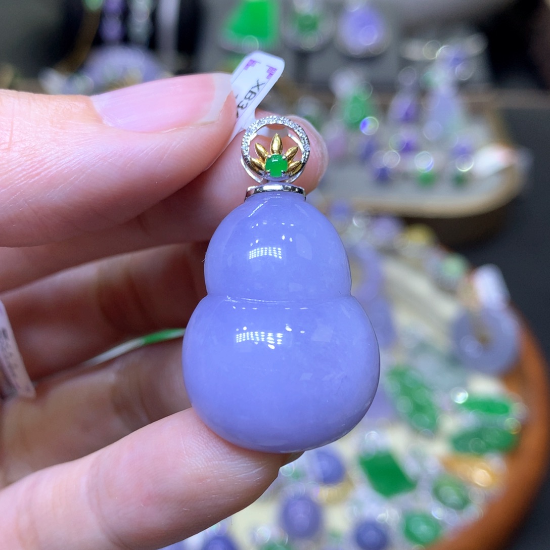 【闪购商品】翡翠颈饰18K金镶嵌翡翠吊坠项链