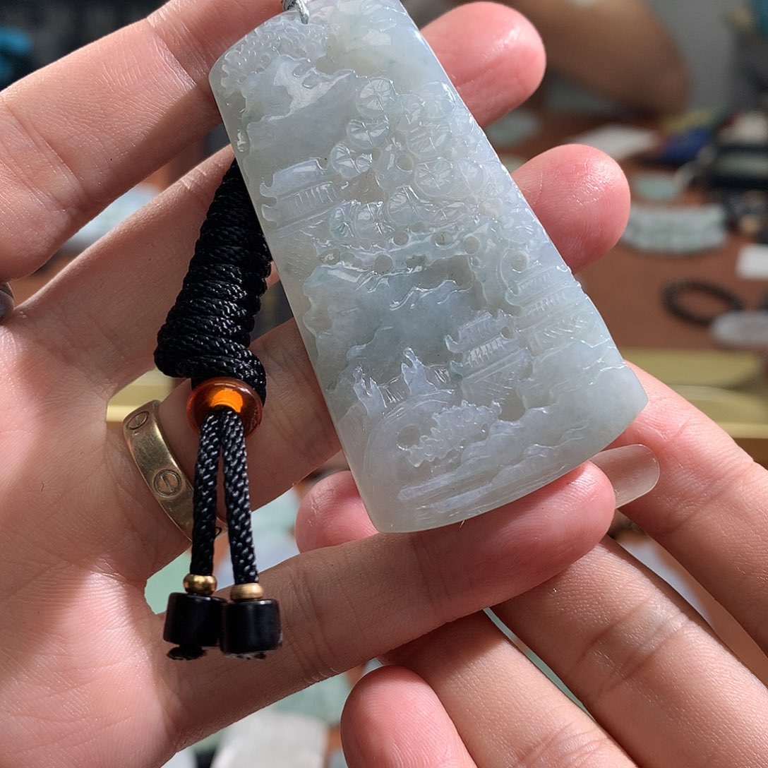 大***阀翡翠未镶嵌颈饰翡翠