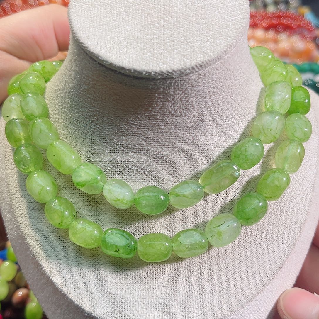 玛瑙/玉髓未镶嵌珠宝半成品绿面包一条9x12mm