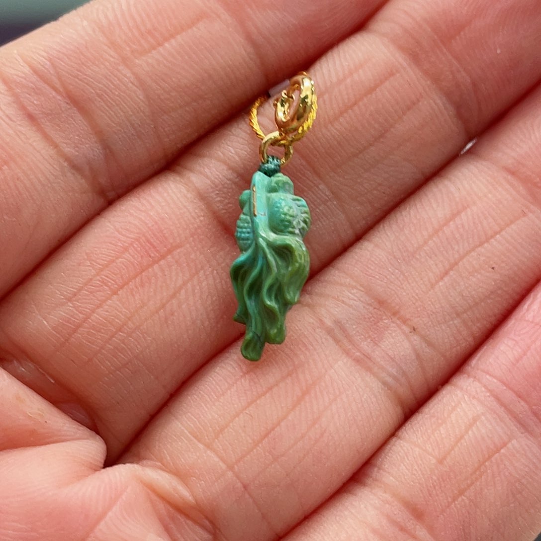 绿松石颈饰未镶嵌