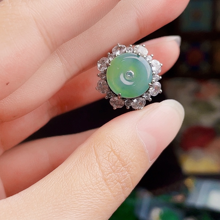 翡翠银S925镶嵌颈饰多样性